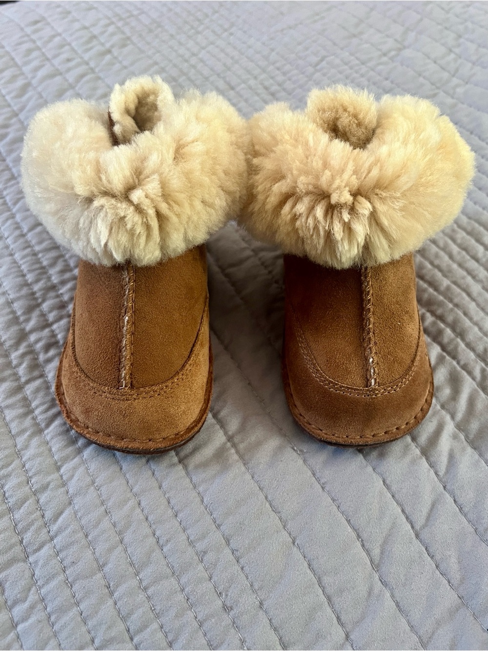 UGG I BOO Infant/Toddler boots | Sheepskin | Medium